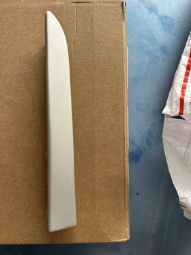 52513-35060 Toyota Oem Lh Front Grille Molding 2001-2004 Tacoma Silver Lunarmist