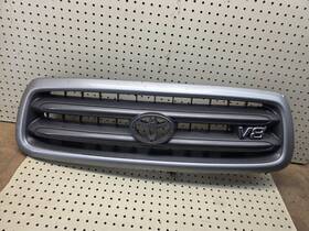 53100-0c030 Toyota 53100-0c030/40 2001 2002 2003 2004 Sequoia V8 Upper Grill Oem