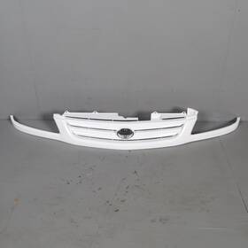 5310008030a0 Toyota 2001-2003 Sienna Upper Grille White Oem Used 5310008030a0 Toyota 2001-2003 Sienna Upper Grille White Oem Used