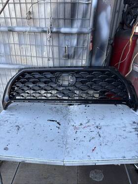 531000a130 Toyota 2022 2023 2024 Corolla Cross Front Upper Grille Genuine