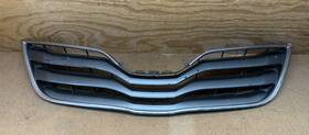 53101-06070-b1 Toyota 2010-2011 Camry Le Front Bumper Upper Grill Grille 53101-06070 Oem Dm