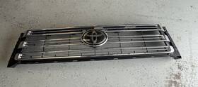 53101-0c061 Toyota Oem Genuine 2018-2021 Tundra Chrome Western 1794 Style Grille