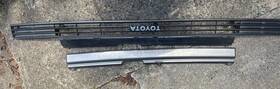 53101-20240 Toyota 1988-1989 Celica Oem Front Grille With Name Plate