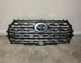 53101-0c180 Toyota 531010c180 2022-24 Tundra Grill With Camera Hole Assy Oem Part#53101-0c180