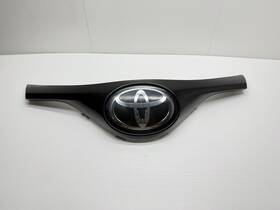 53111-10480 Toyota 2018 2019 C-hr Front Upper Center Grille Trim With Emblem Oem