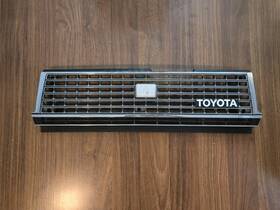 53111-22260 Toyota 1985 1986 1987 88 Cressida Grille Front Grill Assembly Oem