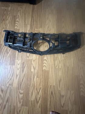 53111-47020 Toyota 2010 - 2011 Prius Front Upper Radiator Grille Oem