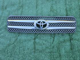 53111-48090 Toyota 01-07 Highlander Hybrid Front Bumper Grille Grill Emblem Genuine Oem