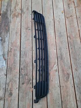 53111-75070 Toyota Lexus Hs250h Lower Radiator Grille 5311175070 Oem Part