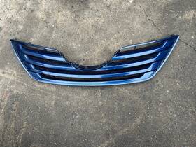 5311106090a0 Toyota Used Upper Grille Fits 2009 Camry Ce Grade A