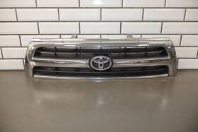 5311135460 Toyota 1998-2001 4runner Grille Oem