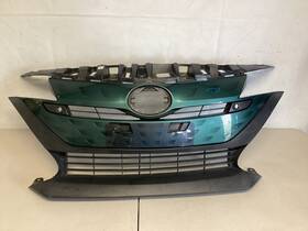 47260 Toyota 53112 47260/70 2017-2021 Prius Prime Front Bumper Grille Used Oem