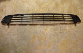 53113-07040 Toyota 11 12 Avalon Lower Radiator Grille - Oem Genuine