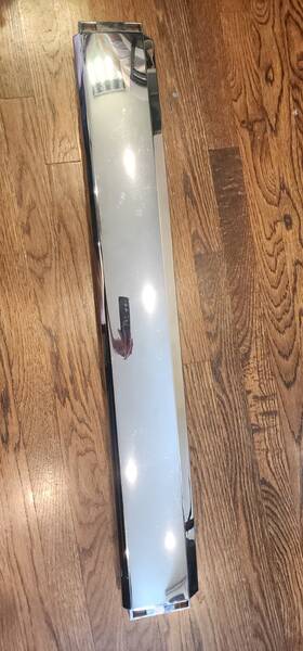 35070 Toyota 53122 14-20 4runner Lower Front Broken Tab Chrome Grille Oem