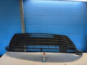 Toyota 53126-08010 2021-2024 Sienna Grille Assembly Oem Lower Front Bumper Grill