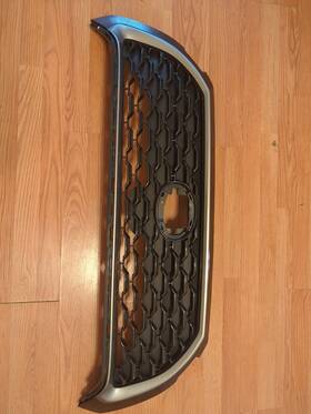 53314-0a060 Toyota 2022-2024 Corolla Cross Front Upper Grille Grill Nice Oem