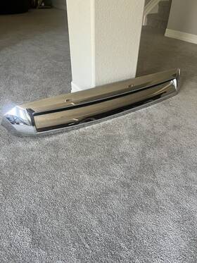 76182-0c010 Toyota 761810010 2014-2021 Tundra Chrome Front Upper Grille Hood Bulge