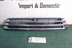 Ay06449 Toyota W/camera Option 2017 2018 2019 Highlander Front Grille Oem