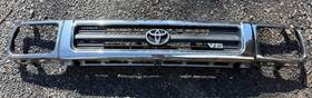 Toyota To1200128c Front Grille Assembly Chrome And Black Plastic For 1992-1995 Pickup 4wd