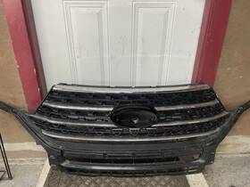 Tr48864 Turitrade Front Radiator Grille Gloss Black And Chrome For Ford Explorer Xlt 2020 2021
