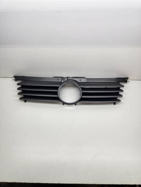 104-59011a Volkswagen 2001-2005 Jetta Sedan Molding Gray Grille Plastic
