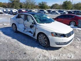 104-59833l Volkswagen Driver Left Grille Lower Ends With Fog Lamps Fits 12-15 Passat 1109711