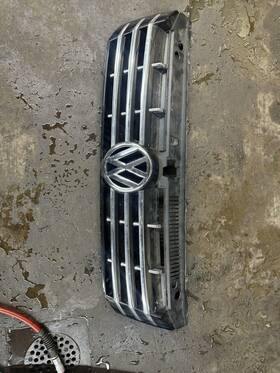 104-59843b Volkswagen Grille Upper With Vertical Bars Fits 12-15 Passat 1908550