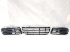 Volkswagen 104.vw1k06 3 Piece Lower Grille Set Minor Crack Oem 2006 Jetta