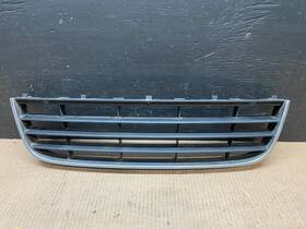 1k0853101 Volkswagen 2006 To 2010 Jetta Sedan Front Bumper Lower Center Grille Oem E4676