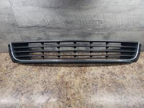 1q0807677 Volkswagen 2012-2016 Eos Lower Grille Assembly