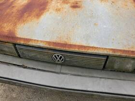 53385365301c Volkswagen Used Front Grille Fits 1985 Scirocco Grade A