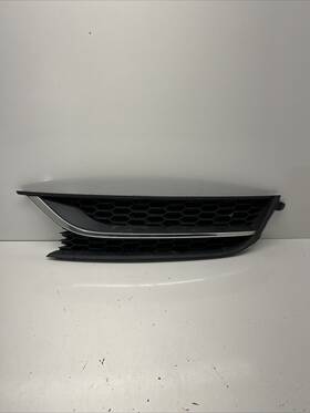561853665e Volkswagen Passat Left Foglight Grille 561 853 665 E