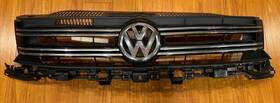 5n0853653 Volkswagen 2009 2011 Vw Tiguan Radiator Grill Grille Emblem Oem Read