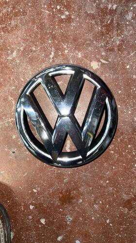 601f Volkswagen 757347280656 Genuine Oem Vw Emblem Golf Gti Jetta-wagon Sportwagen 2010-14 Front Grille Badge
