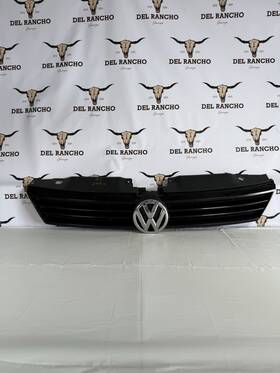 Gri02153 Volkswagen 2011-2014 Jetta Front Grille Used Oem
