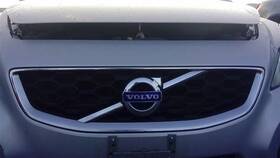 104-51194b Volvo Grille Upper Base Fits 11-13 30 Series 90166