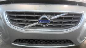 104-51214b Volvo Grille S60 Upper T6 Without Pre-crash System Fits 11-13 60 Series 925220
