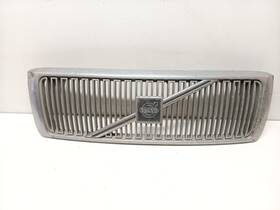104-58636 Volvo 1995-1997 960 Front Bumper Grille Oem
