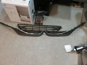 104-60682a Volvo Grille S60 Lower T5 Inscription With Park Assist Fits 14-18 724147