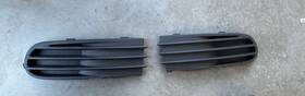 30657010 Volvo 30657009 Genuine Front Bumper Bezel Pair For S40