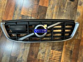 30764557 Volvo 10 11 12 13 Xc60 Front Upper Radiator Grille Grill Chrome Oem