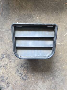 31291229 Volvo 2012 S60 Rear Left Quarter Pressure Vent