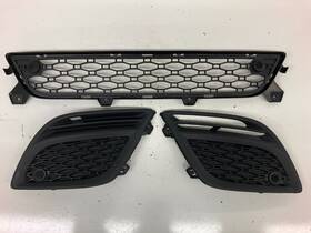 31294054 Volvo 10-13 Xc60 3pc Lower Grill Set With Park Assist Sensors