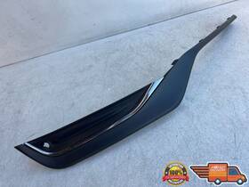 31353655 Volvo 2014-2018 V60 S60 Front Right Side Bumper Grill Molding Oem