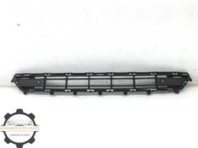 31449342 Volvo 2019-2022 Xc40 Front Bumper Cover Lower Grille Oem #note