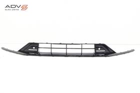 31455656 Volvo 2019 - 2022 S60 Front Bumper Cover Lower Grille Molding Oem