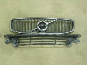 32132212 Volvo 2019 2020 2021 2022 2023 2024 S40 V40 Upper And Lower Grille