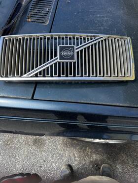 35188846 Volvo 1991 1992 740 91-95 940 Front Grille Oem Chrome No Fog