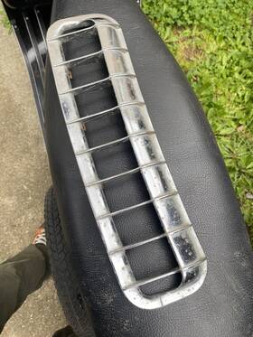 665291 Volvo P1800 1800s Cowl Grille Original