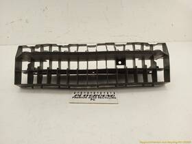 8611396 Volvo C70 Convertible Front Bumper Center Grille Fits 1998-2000 2003-2004 98 99